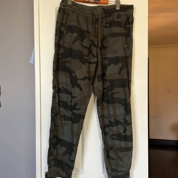 TNA BUNDLE pants/mini dress - Picture 4 of 5